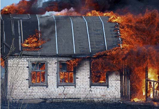 Мужчина сгорел в собственном доме